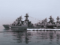 Большой противолодочный корабль "Адмирал Пантелеев" у 33-го причала во Владивостоке, 21 мая 2008 года 10:32
