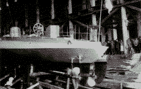 Миноноска №1 (с 20 июля 1886 года "Котлин") в эллинге Балтийского завода перед спуском на воду, 1885 год