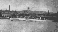 Миноносцы у стенки Морского завода в Восточном бассейне Порт-Артура. На переднем плане "Боевой", 1901-1903 годы