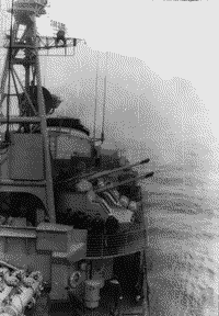 Эскадренный миноносец "Спокойный" на стрельбах в Баренцевом море, 1984 год