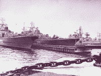 ЭМ пр. 956 "Отличный" и "Современный" и БПК пр. 1134А "Адмирал Юмашев" в Североморске, 1988 год