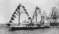 Броненосный башенный фрегат "Адмирал Лазарев" и винтовой фрегат "Светлана" на Кронштадском рейде