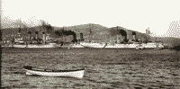 Корабли Тихоокеанской эскадры на внутреннем рейде Порт-Артура, справа минный заградитель "Амур", 1902-1903 годы