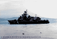 Пограничный сторожевой корабль "Воровский" провожает СКР БОХР США 724 "Манро" Авачинская бухта, 27 сентября 2003 года