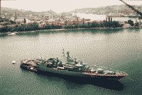Сторожевой корабль "Гетман Сагайдачный" в Севастополе, 2003 год