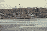 Корабли ВМСУ - фрегат "Гетман Сагайдачный", БДК "Константин Ольшанский", КУ "Донбасс" в Севастополе, 25 января 2008 года 15:15