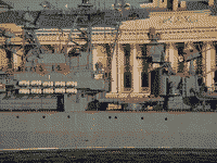 Сторожевой корабль "Неукротимый" на Неве, 29 июля 2005 года 19:36