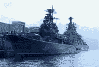 Сторожевой корабль "Пытливый" в Неаполе, 12 июля 2005 года 10:36