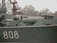 Сторожевой корабль "Пытливый" у 12 причала в Севастополе, 16 февраля 2007 года 11:50