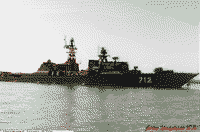 Сторожевой корабль "Неустрашимый" в Балтийске, сентябрь 2002 года