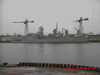 Сторожевой корабль "Ярослав Мудрый" у стенки завода Янтарь в Калининграде, 8 февраля 2009 года 12:56