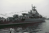 Сторожевой корабль "Ладный" в Севастополе на День Флота, 27 июля 2008 года 16:50