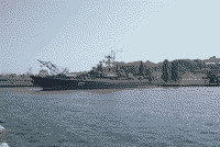 Сторожевой корабль "Ладный" в Севастополе, 6 августа 2008 года 16:47