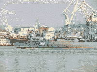 Сторожевой корабль "Ладный" в Севастополе, 24 апреля 2010 года 17:20