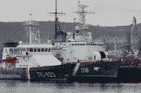 Пограничное патрульное судно пр. 6457С "ПС-823" и пограничный сторожевой корабль пр. 97П "Мурманск", Мурманск, 2 мая 2010 года