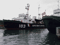 Пограничный сторожевой корабль пр 745П "Карелия" по прибытии в Петропавловск-Камчатский, 31 августа 2006 года 09:38
