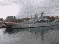 Большие десантные корабли "Александр Шабалин", "Королев" и "Калининград" в Балтийске, 7 октября 2007 года 18:17