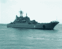 Большой десантный корабль "Цезарь Куников" в районе мыса Малый Утриш, 8 августа 2006 года