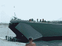 Большой десантный корабль "Цезарь Куников" в районе мыса Малый Утриш, 8 августа 2006 года 15:58
