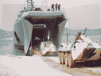 Большой десантный корабль "Цезарь Куников" на учениях в Казачьей бухте, 14 июля 2006 года 13:39