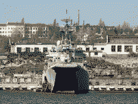 Большой десантный корабль "Константин Ольшанский" в Северной бухте Севастополя, 16 апреля 2008 года 13:39