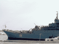 Большой десантный корабль "Ямал" у Минной стенки в Севастополе, 29 февраля 2008 года 12:07