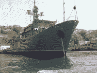 Морской тральщик пр. 266М "Вице-адмирал Жуков" в Севастополе, 10 августа 2006 года 13:44