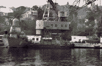 Малый ракетный корабль "Мираж" во время погрузки ПКР, 22 августа 2008 года 18:58