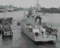 Малый артиллерийский корабль "Астрахань" после спуска, 7 октября 2005 года