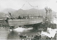 Линейный корабль "Джулио Чезаре" во время спуска на воду на верфи Ансальдо в Генуе, 15 октября 1915 года