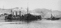 Бронепалубный крейсер "Богатырь" во Владивостоке буксировка после посадки на камни, 1904 год