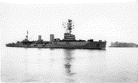 Легкий крейсер "Красный Крым" входит в Севастопольскую бухту, 5 ноября 1944 года