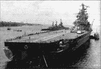 Тяжелый авианесущий крейсер "Новороссийск" в Севастополе, 9 мая 1982 года
