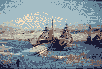 Тяжелые атомные ракетные крейсера "Петр Великий", "Адмирал Ушаков" и эскадренный миноносец "Отличный" в Североморске, зима 1996-1997 годов