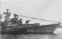 Большой противолодочный корабль "Славный" на Неве, июль 1979 года