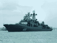 Большой противолодочный корабль "Адмирал Левченко" выходит из Портсмута, 27 июня 2006 года