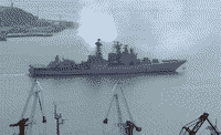 Большой противолодочный корабль "Адмирал Пантелеев" уходит из Владивостока, 29 марта 2009 года