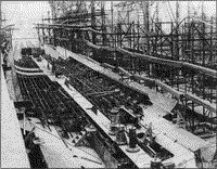 Формирование корпуса эсминца "Фридрих Ин" на стапеле верфи "Блом унд Фосс" в Гамбурге, июнь 1935 года