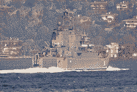 Большой десантный корабль "Ямал" проходит Босфор, 5 ноября 2008 года 13:22