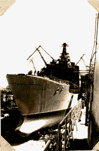 Большой десантный корабль "Иван Рогов" в доке, 1977 год