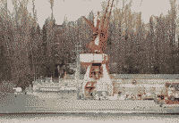 Морской тральщик пр. 02668 "Вице-адмирал Захарьин" у стенки Средне-Невского судостроительного завода, 6 мая 2007 года