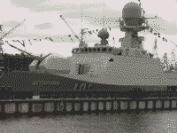 Малый артиллерийский корабль "Астрахань" на Неве, 30 июля 2006 года 11:51